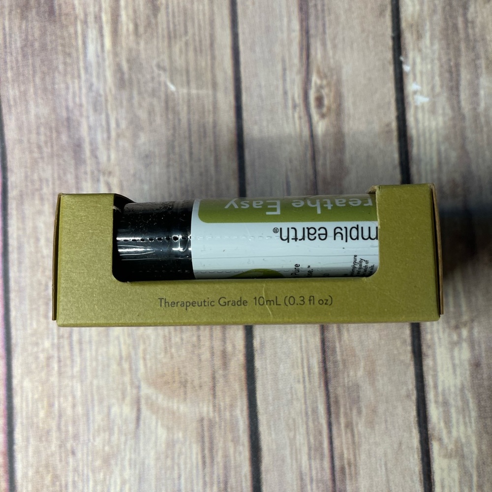 Breathe Easy Essential Oil Roll-On - Black - Picture 4 of 5